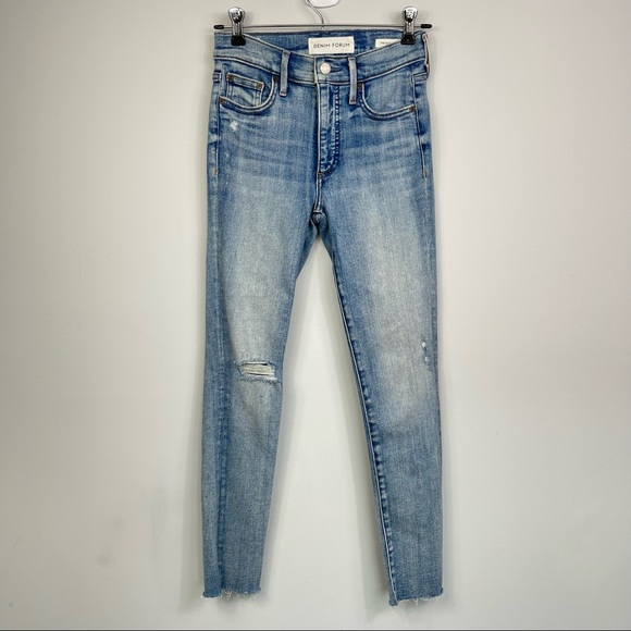 Aritzia Denim Forum The Nico Mid Rise Skinny Crop Raw Hem Distressed Jeans 24 - Picture 4 of 16
